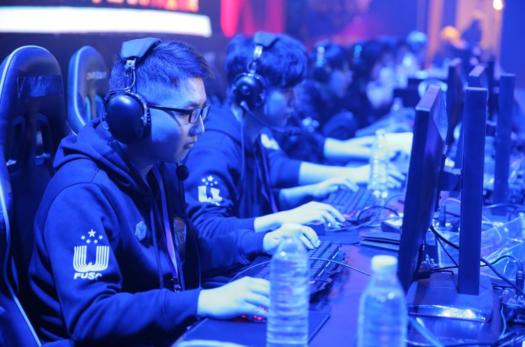 反而在危急 反而在危急