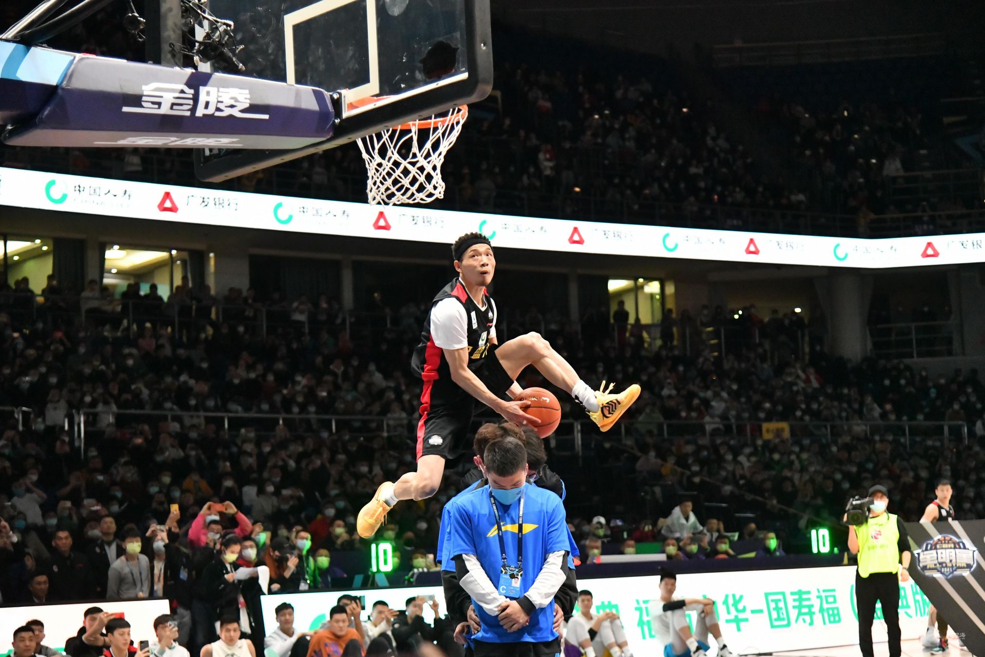 的进攻核心 的进攻核心